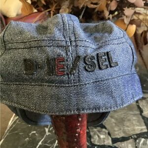 Diesel C denim men’s raised logo ivy newsboy hat